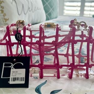 👛NWT vegan fuchsia pink leather lucite handbag with attachable gold chain